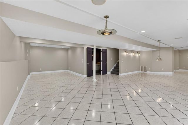 14543 Mohawk Road, Overland Park, KS 66224