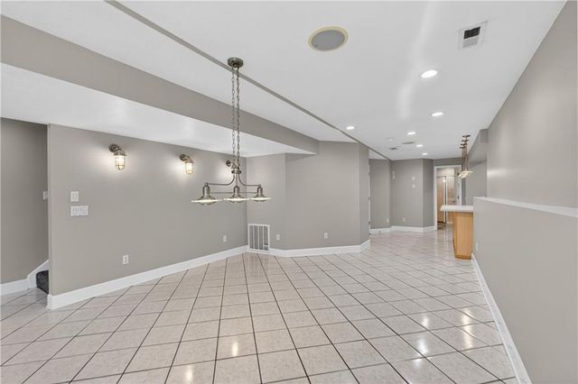 14543 Mohawk Road, Overland Park, KS 66224