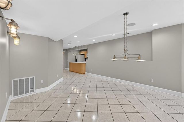 14543 Mohawk Road, Overland Park, KS 66224