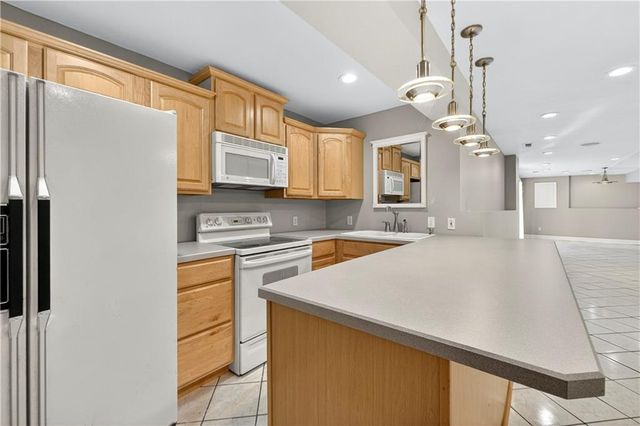 14543 Mohawk Road, Overland Park, KS 66224