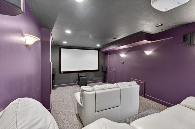 14543 Mohawk Road, Overland Park, KS 66224