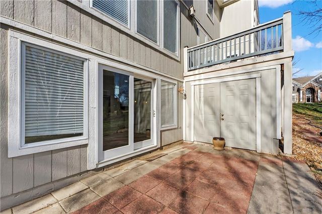 14543 Mohawk Road, Overland Park, KS 66224