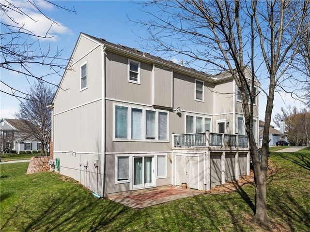 14543 Mohawk Road, Overland Park, KS 66224