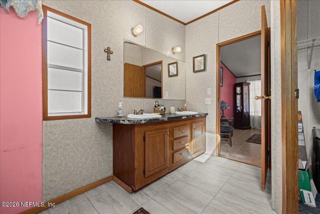 251 PARADISE SHORES Road, Crescent City, FL 32112