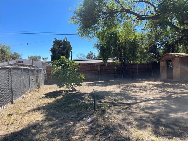 44099 D Street, Hemet, CA 92544