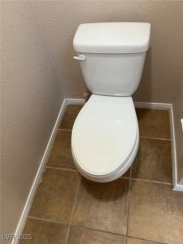 9325 West Desert Inn Road 206, Las Vegas, NV 89117