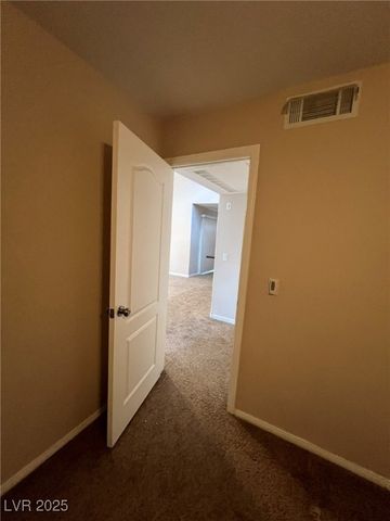 9325 West Desert Inn Road 206, Las Vegas, NV 89117