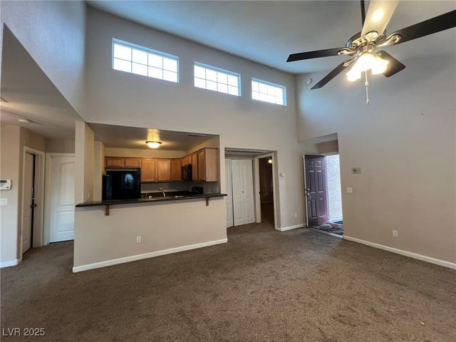 9325 West Desert Inn Road 206, Las Vegas, NV 89117