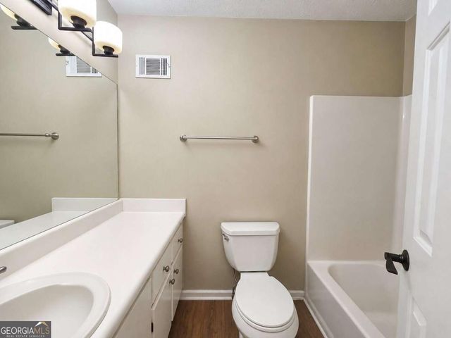 182 Shallow Ridge Lane NE, Kennesaw, GA 30144