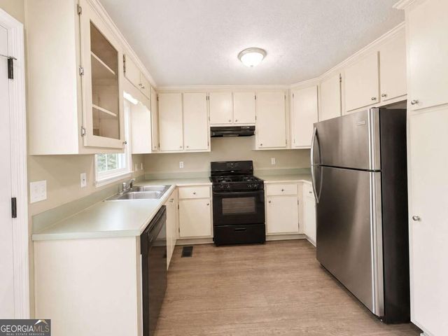 182 Shallow Ridge Lane NE, Kennesaw, GA 30144