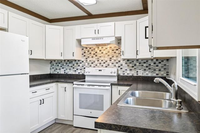 6814 BATTLEFIELD PARKWAY, Bushnell, FL 33513