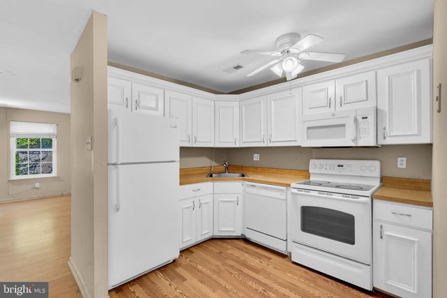 1806 HUNTINGDON MEWS, Clementon, NJ 08021