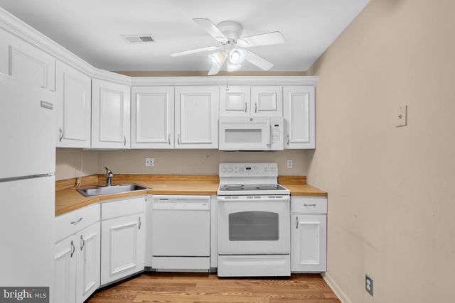 1806 HUNTINGDON MEWS, Clementon, NJ 08021
