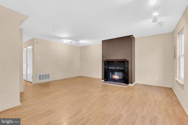 1806 HUNTINGDON MEWS, Clementon, NJ 08021