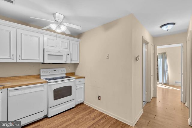 1806 HUNTINGDON MEWS, Clementon, NJ 08021