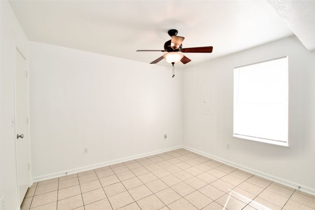 1120 Holt Avenue, Waco, TX 76706