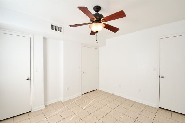 1120 Holt Avenue, Waco, TX 76706