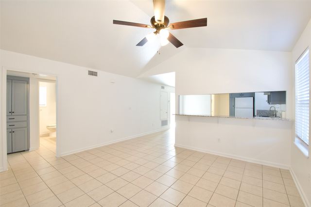 1120 Holt Avenue, Waco, TX 76706