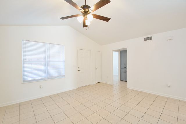 1120 Holt Avenue, Waco, TX 76706