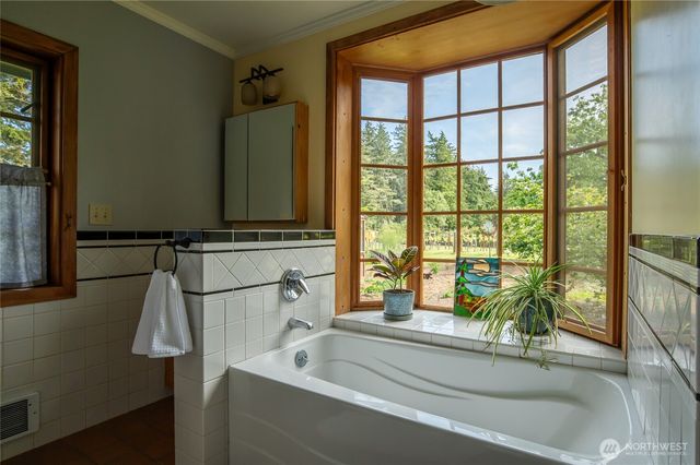 472 Redtail Lane, Lopez Island, WA 98261