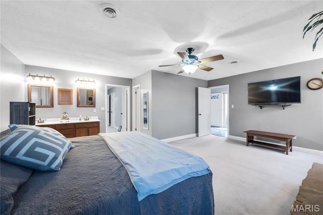 128 E 11th Street, Hermann, MO 65041