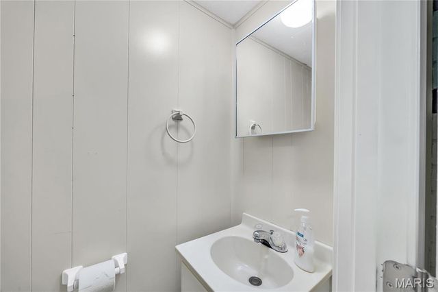 128 E 11th Street, Hermann, MO 65041