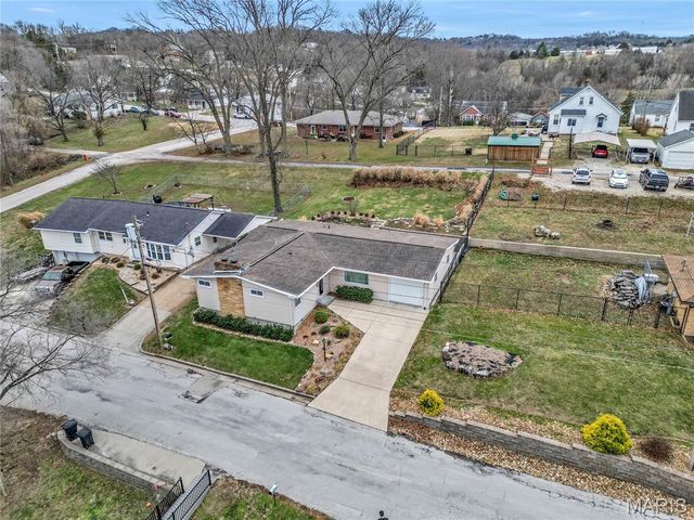 128 E 11th Street, Hermann, MO 65041