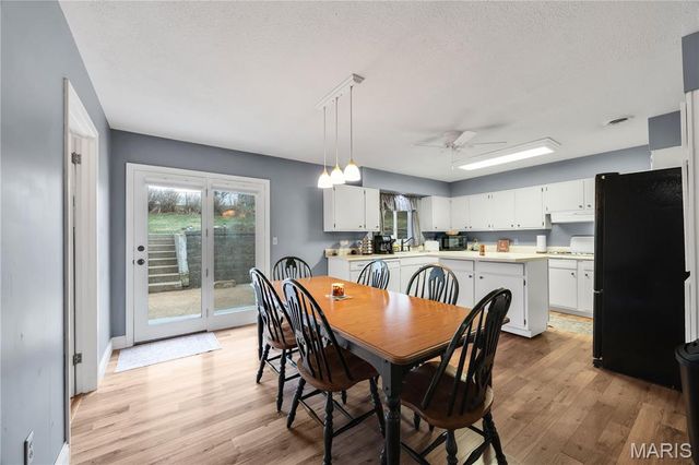 128 E 11th Street, Hermann, MO 65041