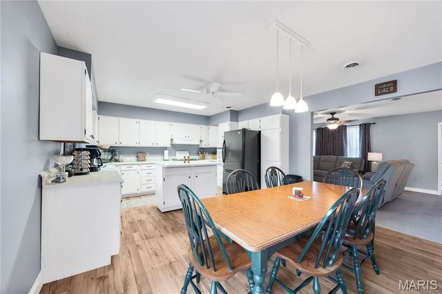 128 E 11th Street, Hermann, MO 65041