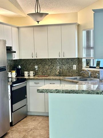 2828 Stoneway Lane D, Fort Pierce, FL 34984