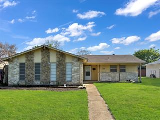 2110 Snowmass Lane, Garland, TX 75044
