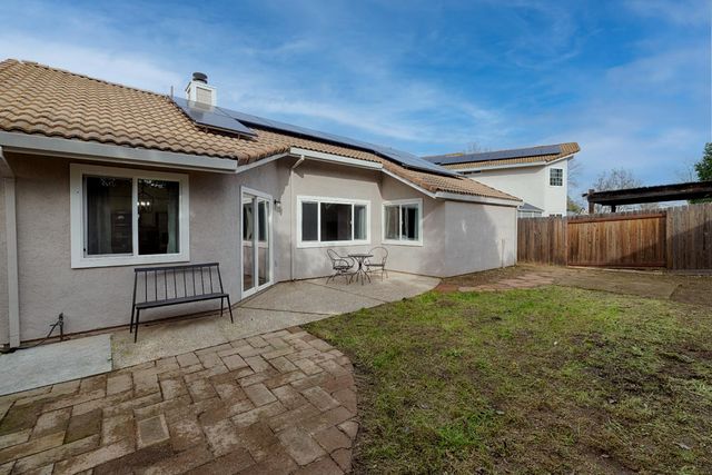 2420 Inverness Dr, Lincoln, CA 95648