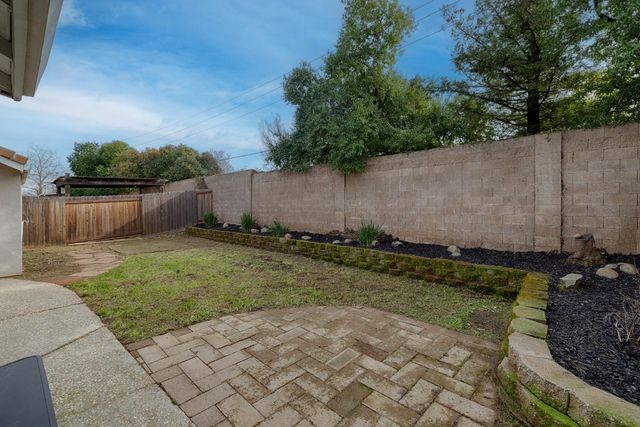 2420 Inverness Dr, Lincoln, CA 95648