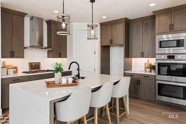863 W Malbar St, Meridian, ID 83646