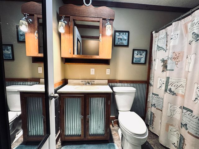 297 Oak Street, Russell Springs, KY 42642
