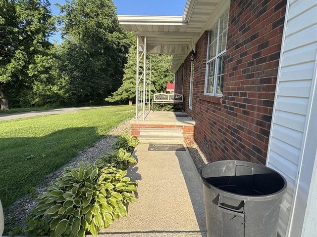 297 Oak Street, Russell Springs, KY 42642