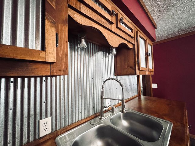 297 Oak Street, Russell Springs, KY 42642
