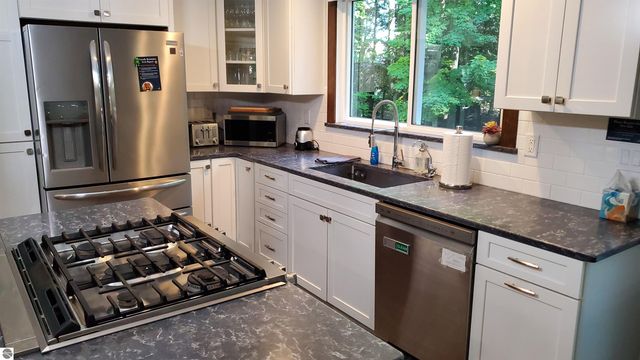 7967 Sunset Drive, Traverse City, MI 49685