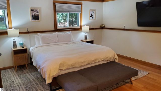 7967 Sunset Drive, Traverse City, MI 49685