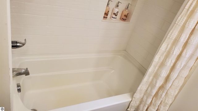 7967 Sunset Drive, Traverse City, MI 49685