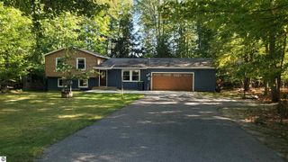 7967 Sunset Drive, Traverse City, MI 49685
