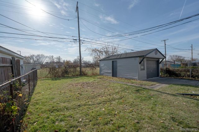 19820 Avalon Street, St. Clair Shores, MI 48080