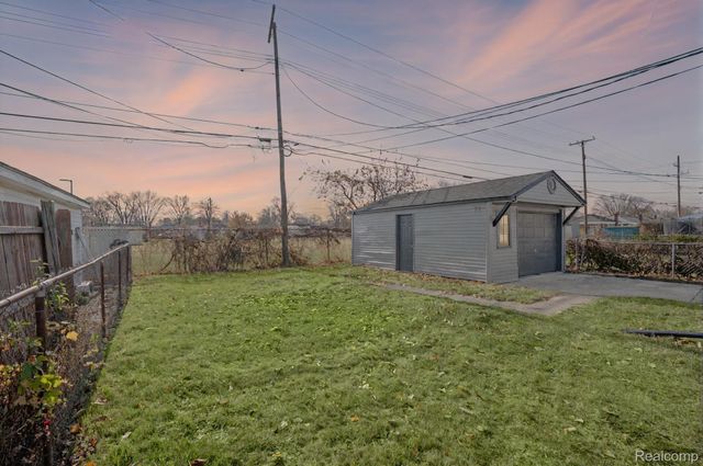 19820 Avalon Street, St. Clair Shores, MI 48080