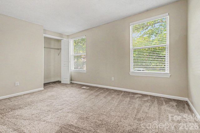 409 Vista Grande Circle, Charlotte, NC 28226