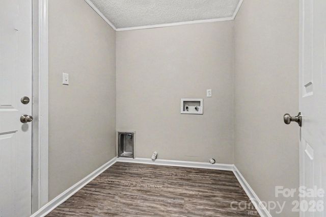409 Vista Grande Circle, Charlotte, NC 28226