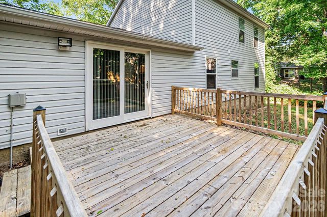 409 Vista Grande Circle, Charlotte, NC 28226