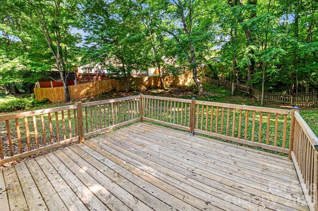 409 Vista Grande Circle, Charlotte, NC 28226