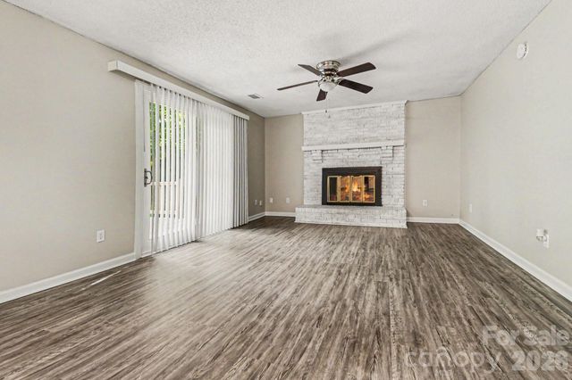 409 Vista Grande Circle, Charlotte, NC 28226
