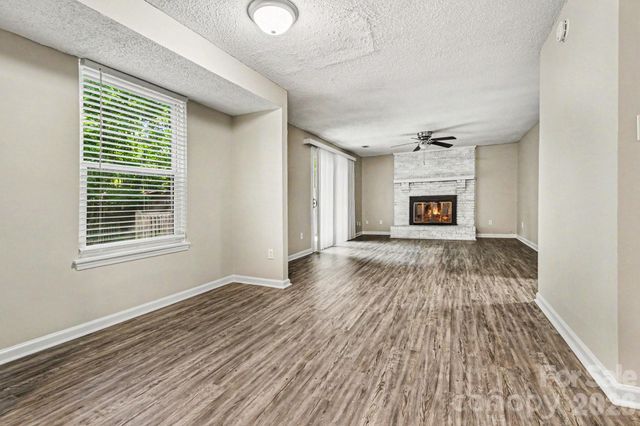 409 Vista Grande Circle, Charlotte, NC 28226