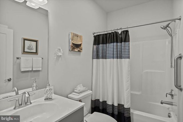 1025 RIVERSTONE CIR, Lebanon, PA 17042